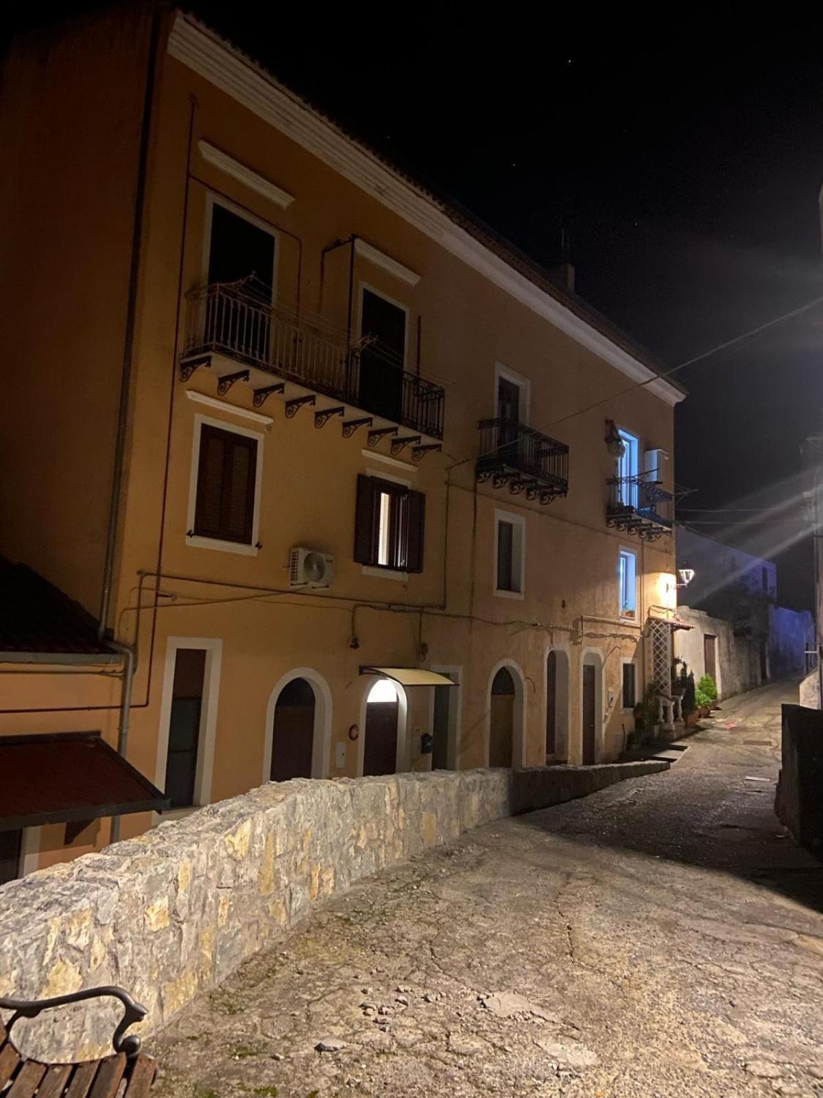 La Terrazza Nel Borgo Hotel Tortora Exterior photo